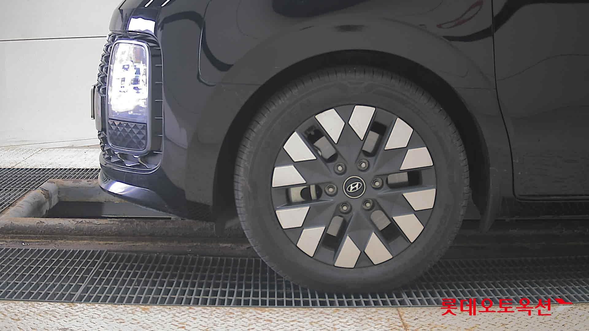 Hyundai Staria Lounge id 3471608 из Кореи 21