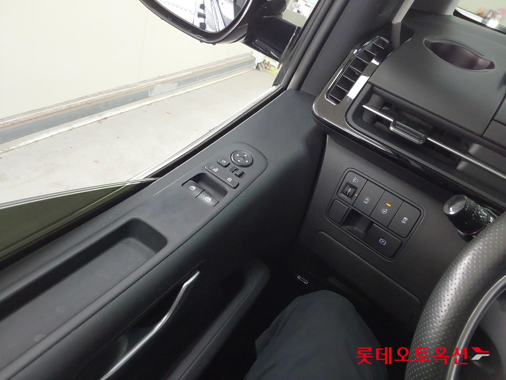 Hyundai Staria Lounge id 3471608 из Кореи 28