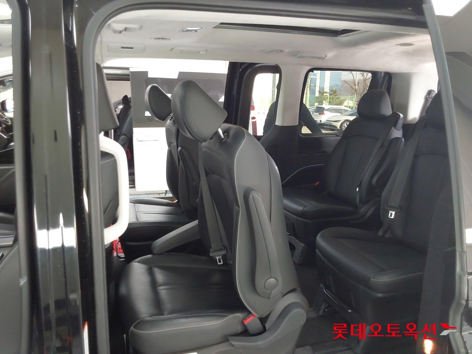 Hyundai Staria Lounge id 3471608 из Кореи 36