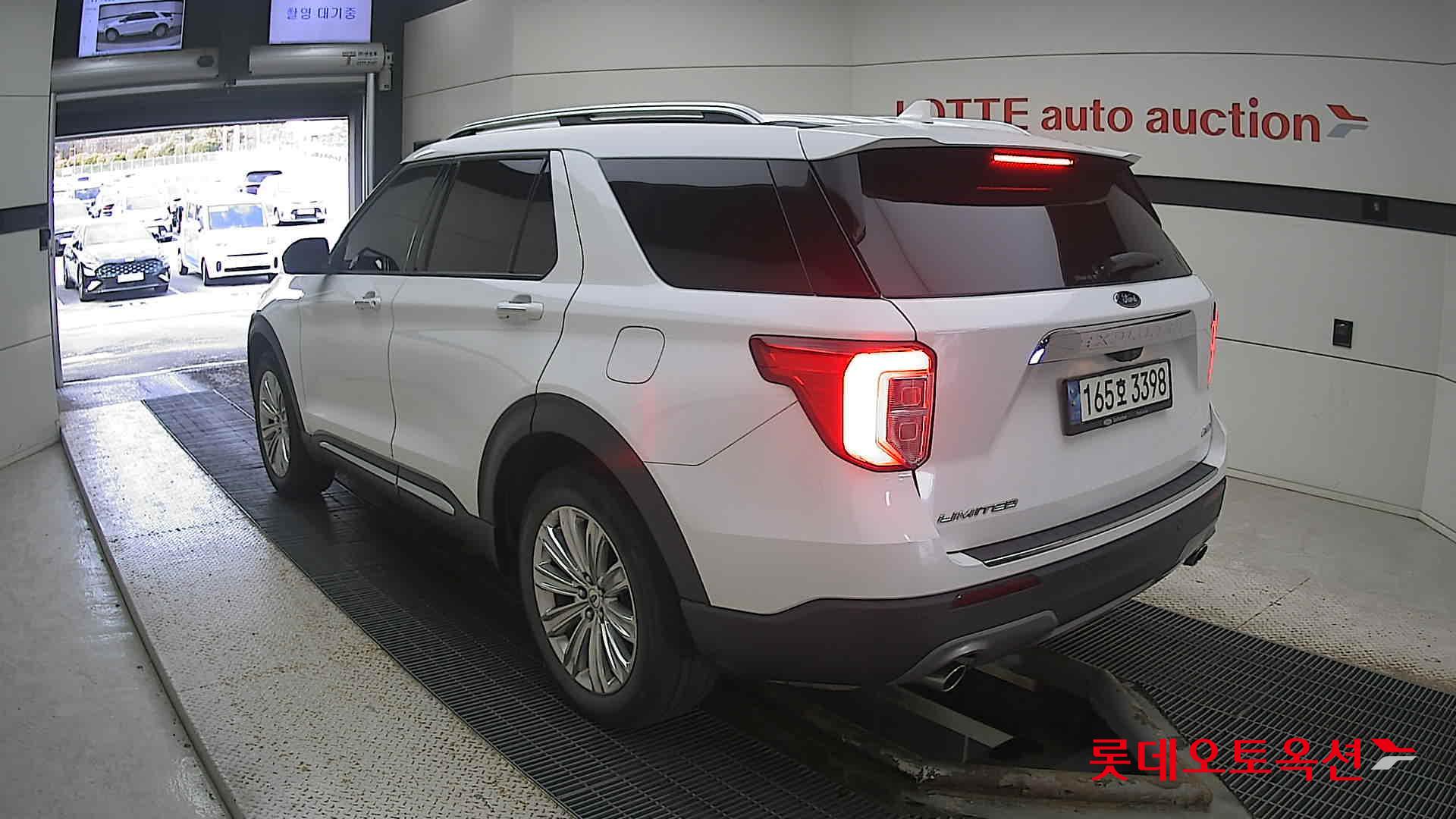 Ford Explorer 2.3 2021 Белый из Кореи, фото 6