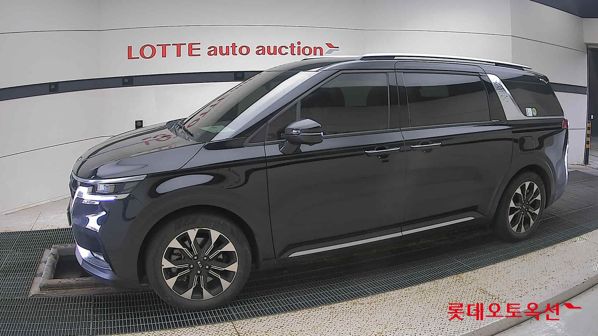 Kia Carnival id 3476476 из Кореи 12