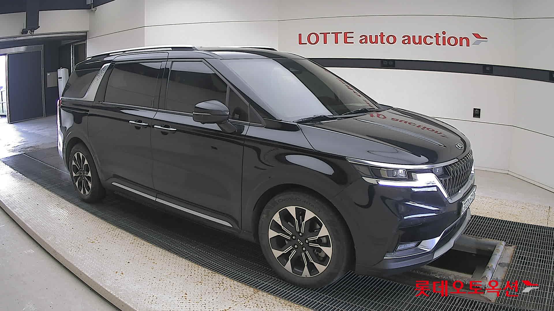 Kia Carnival id 3476476 из Кореи 16