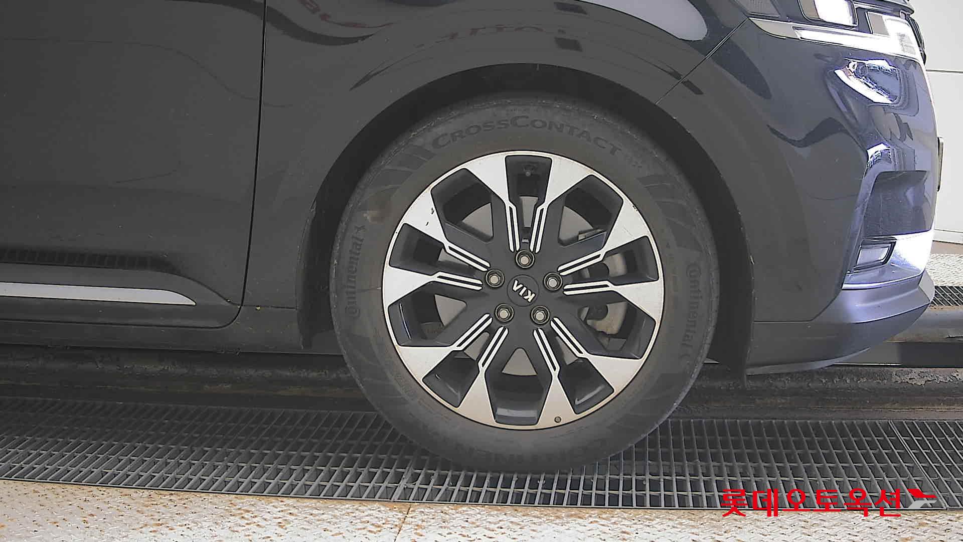 Kia Carnival id 3476476 из Кореи 23