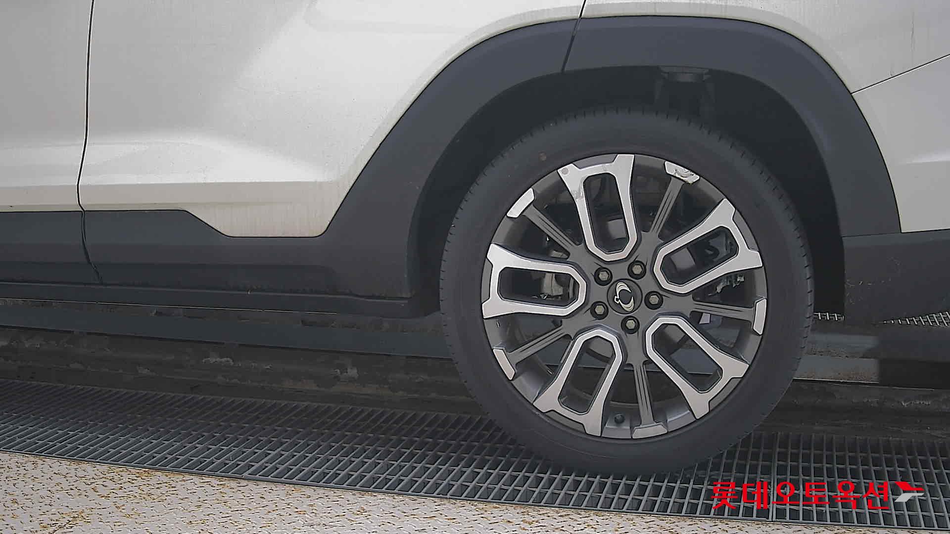 SsangYong Torres id 3471592 из Кореи 22