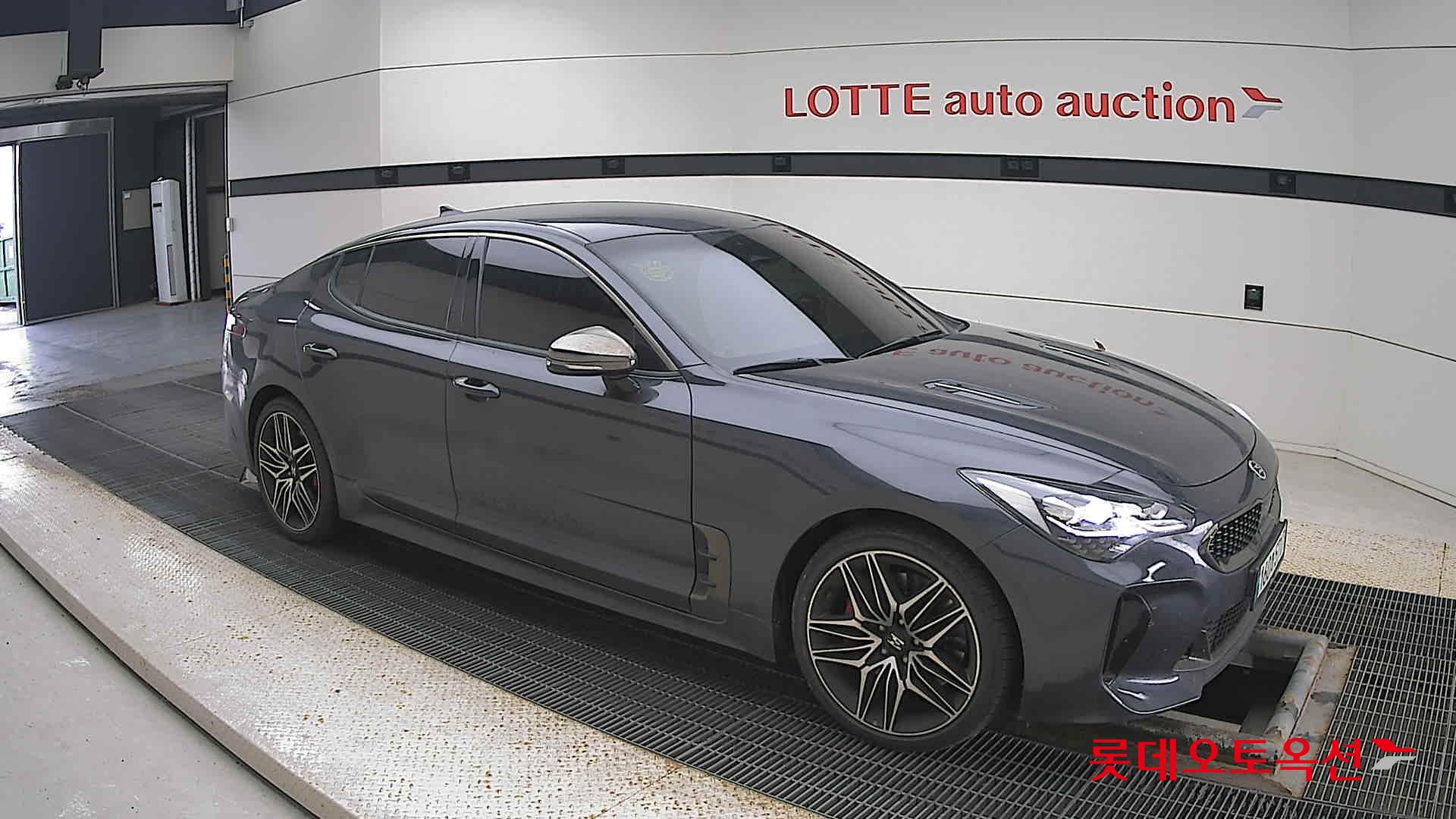 Kia Stinger id 3466789 из Кореи 16