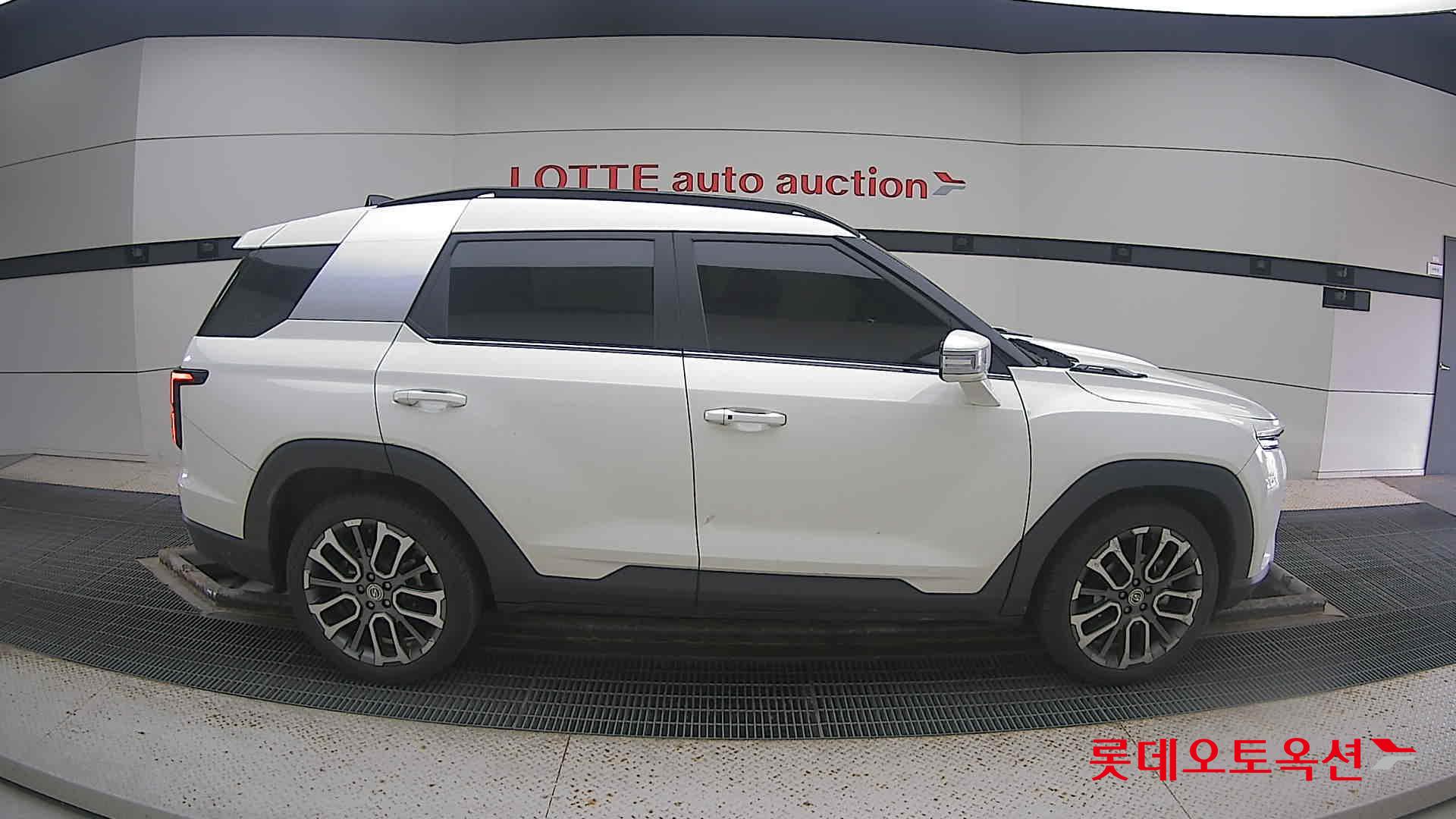 SsangYong Torres 2023 Grand White из Кореи, фото 3