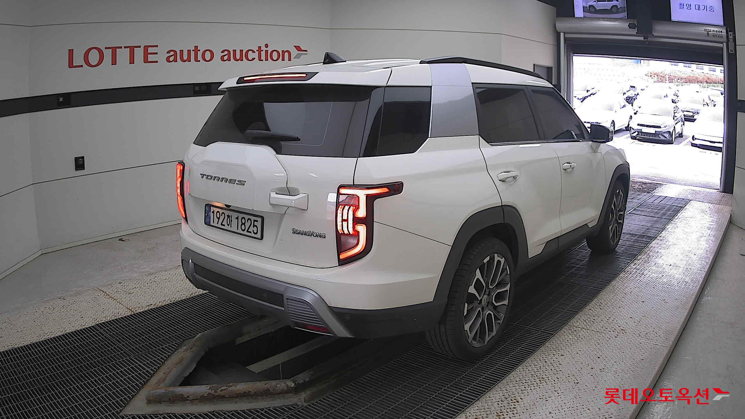 SsangYong Torres 2023 Grand White из Кореи, фото 4