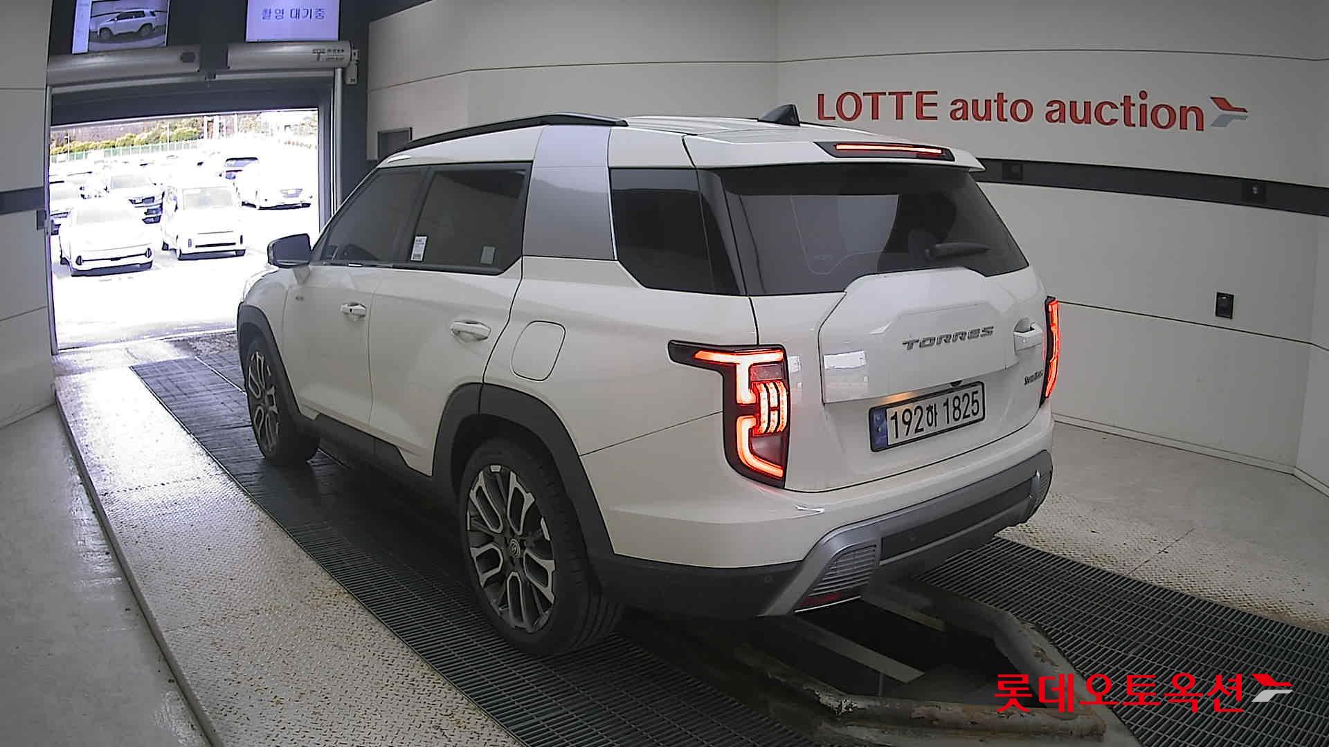 SsangYong Torres 2023 Grand White из Кореи, фото 6