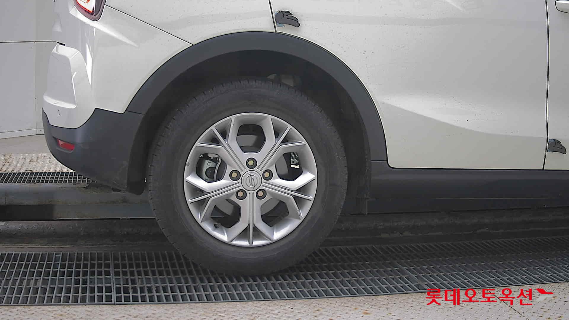 SsangYong Tivoli id 3436685 из Кореи 24