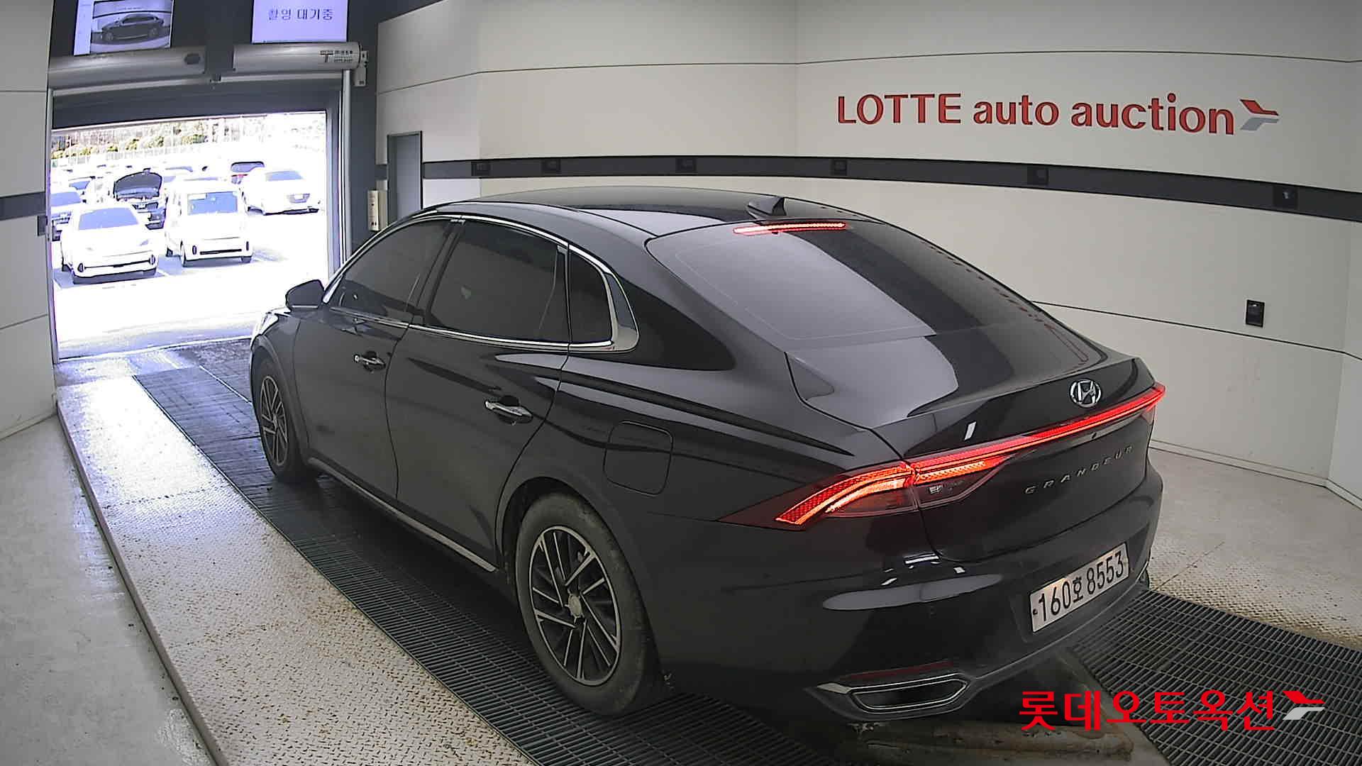 Hyundai Grandeur 2022 Midnight Black Pearl из Кореи, фото 6