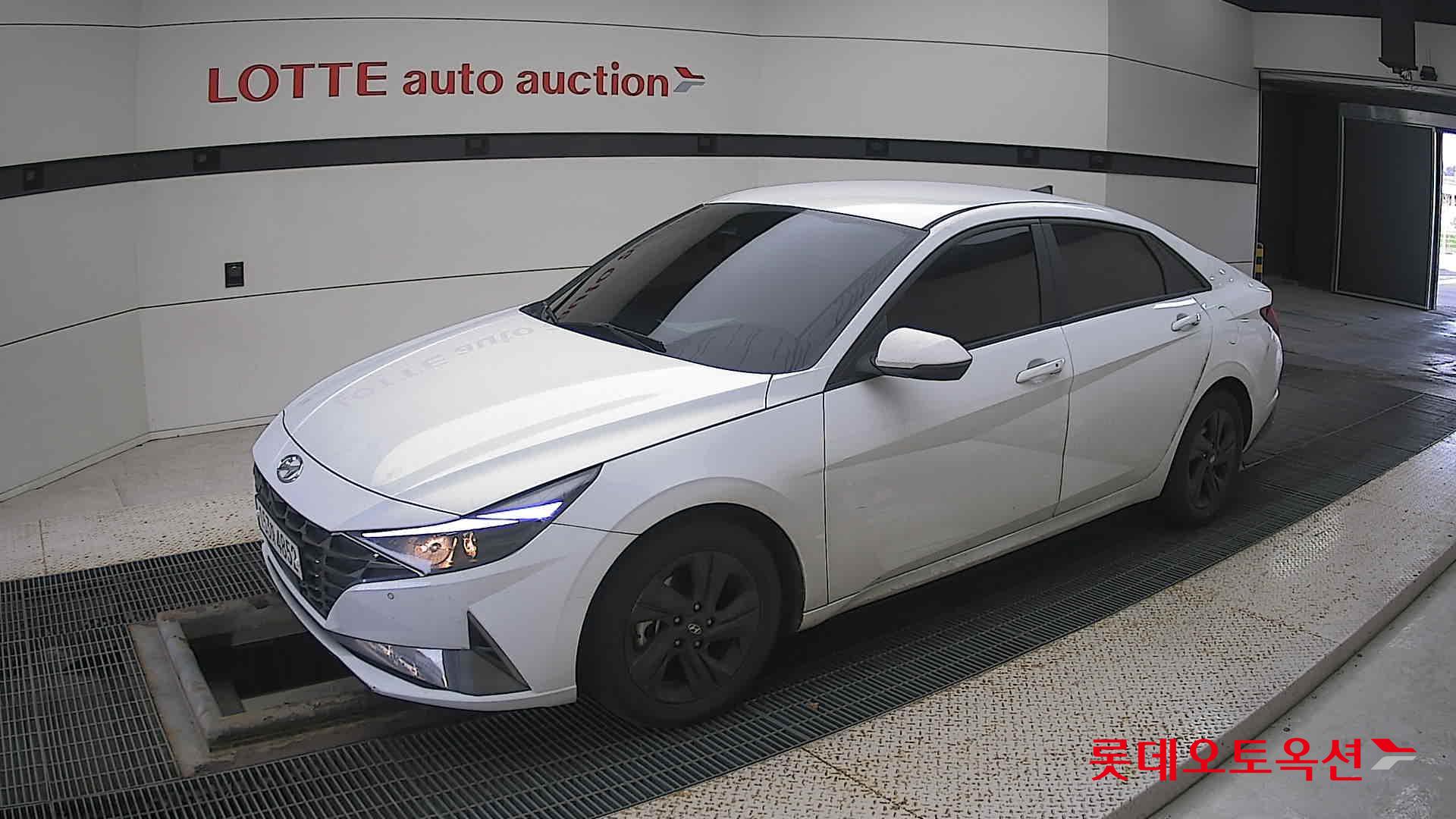 Hyundai Avante Hybrid id 3436604 из Кореи 13