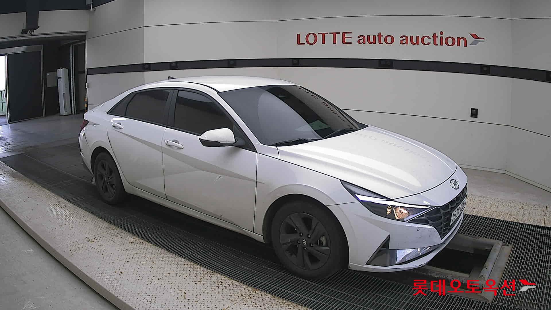 Hyundai Avante Hybrid id 3436604 из Кореи 16