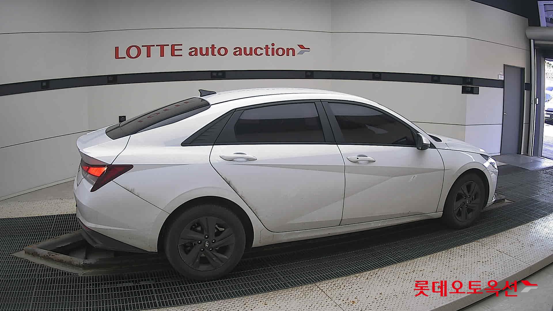 Hyundai Avante Hybrid id 3436604 из Кореи 18