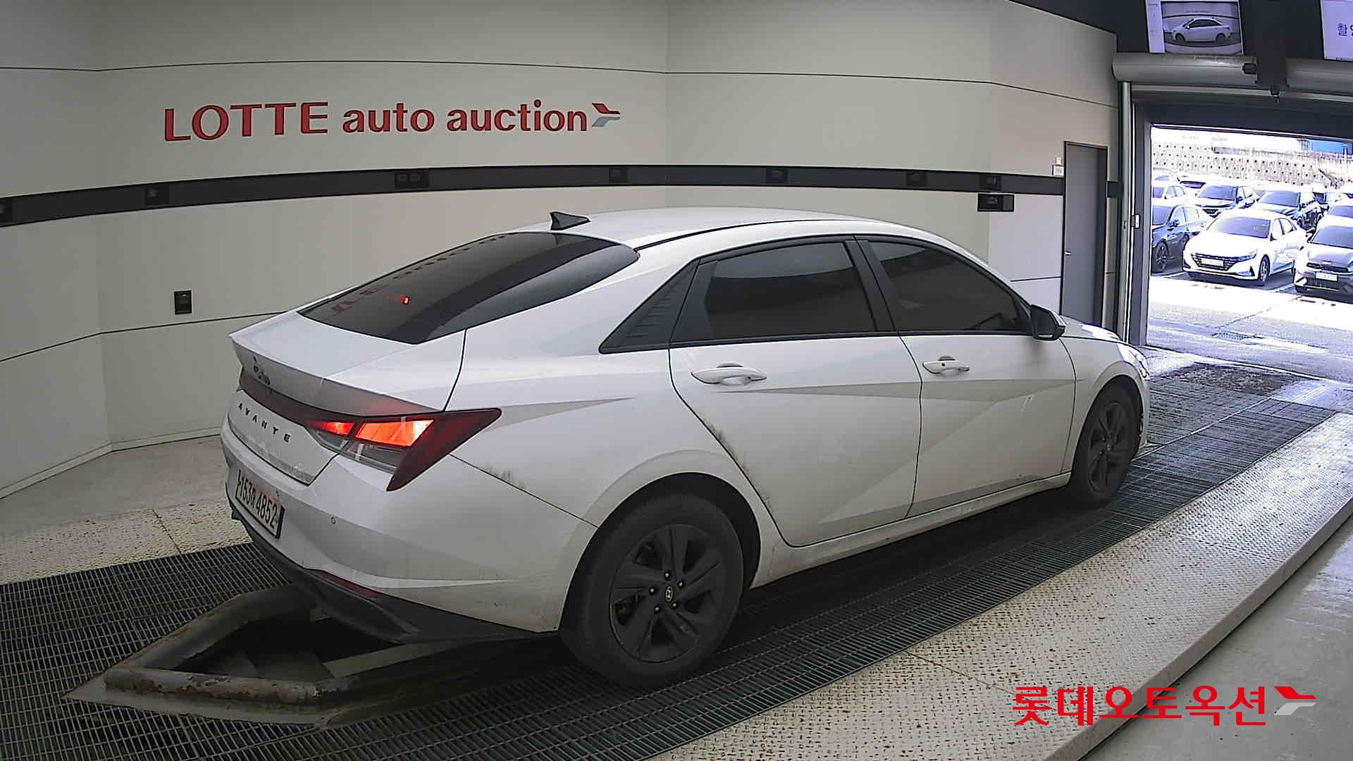 Hyundai Avante Hybrid id 3436604 из Кореи 19