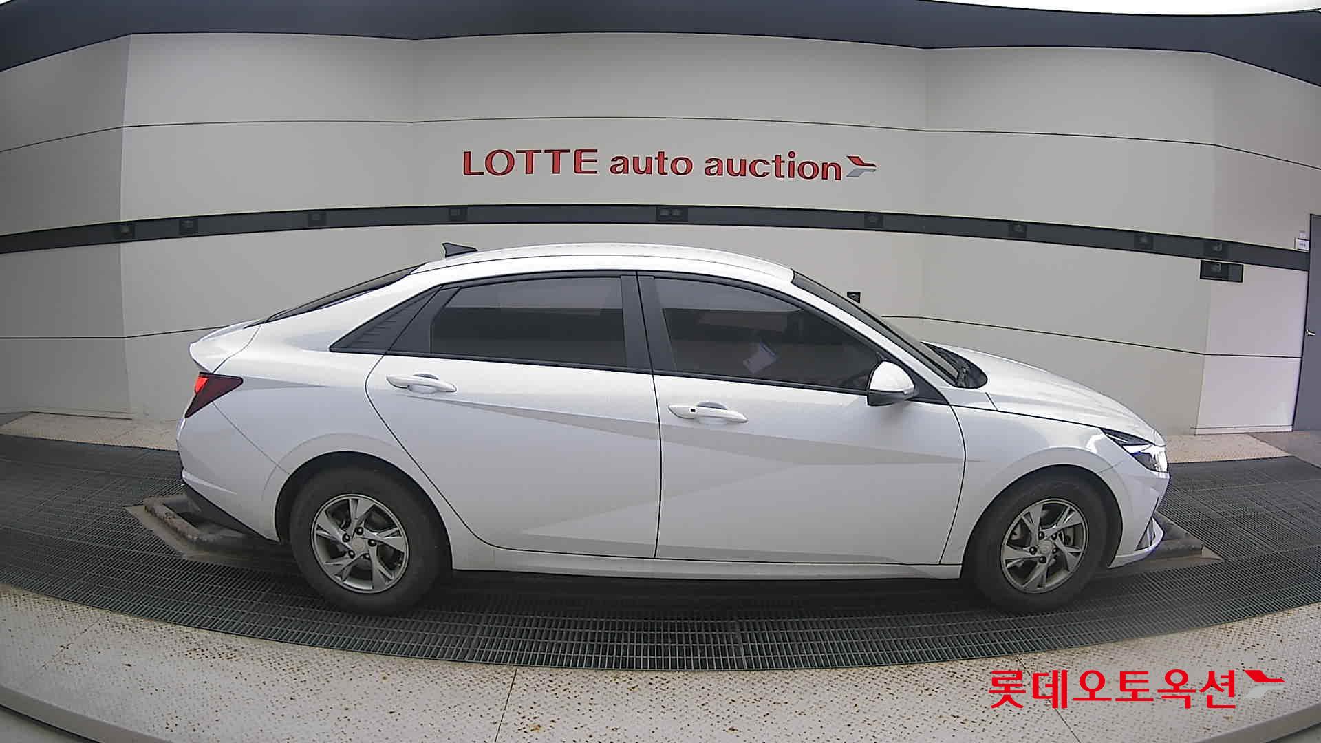 Hyundai Avante 2021 Polar White из Кореи, фото 3