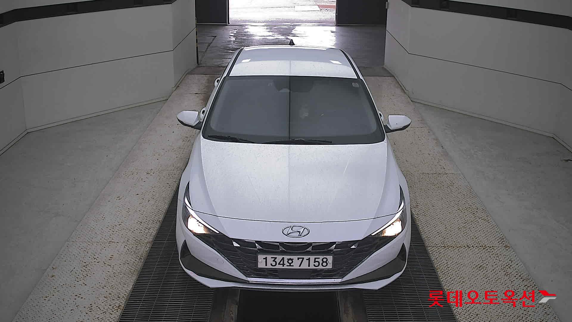 Hyundai Avante id 3436609 из Кореи 8