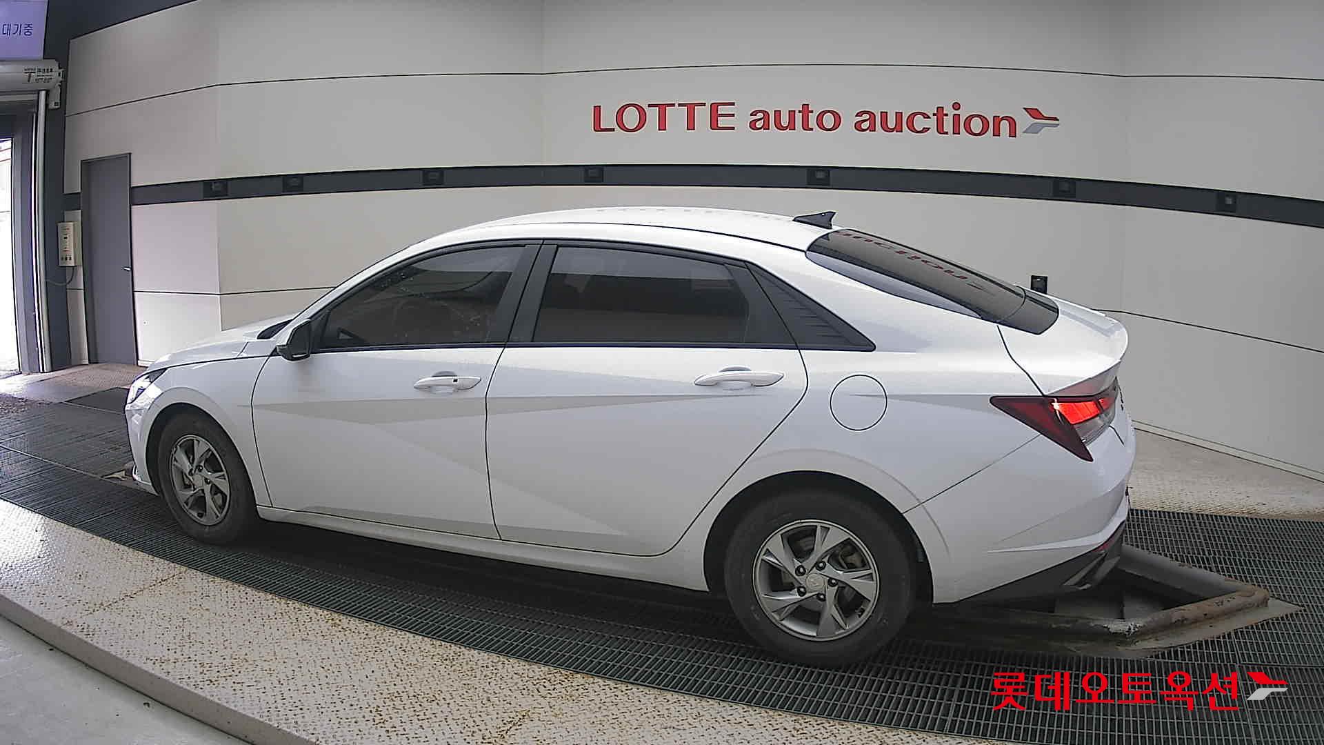 Hyundai Avante id 3436609 из Кореи 11