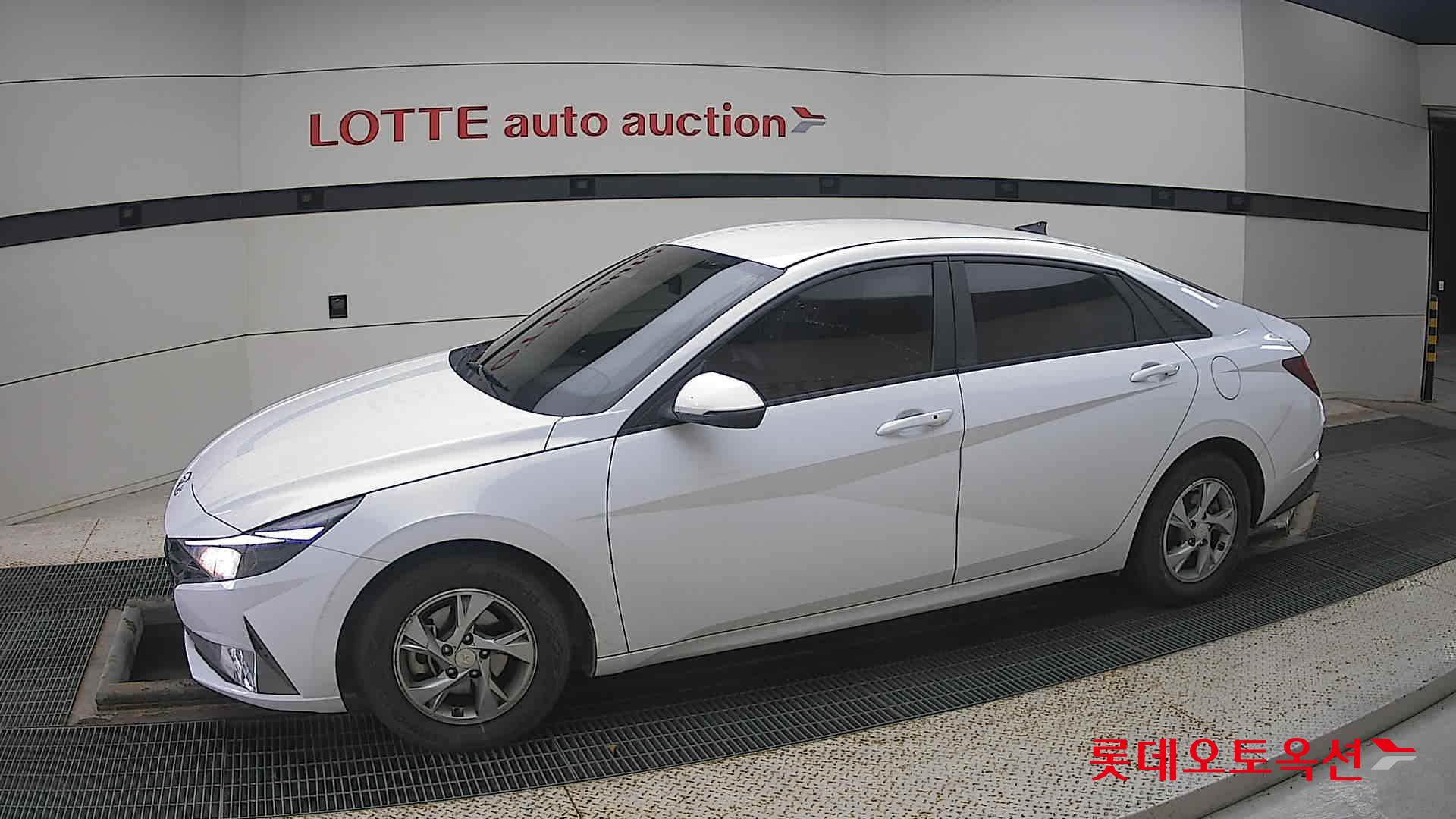 Hyundai Avante id 3436609 из Кореи 12