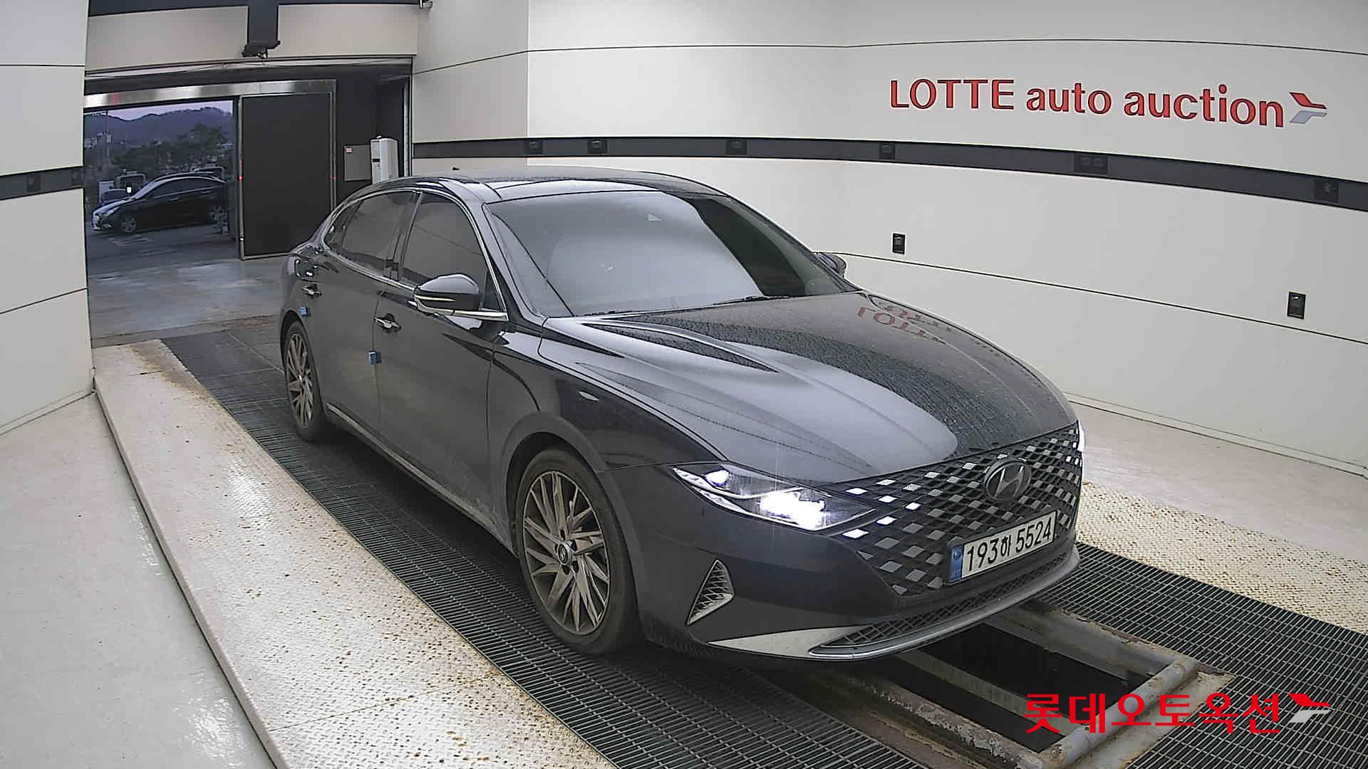 Hyundai Grandeur 2022 Midnight Black Pearl из Кореи, фото 2