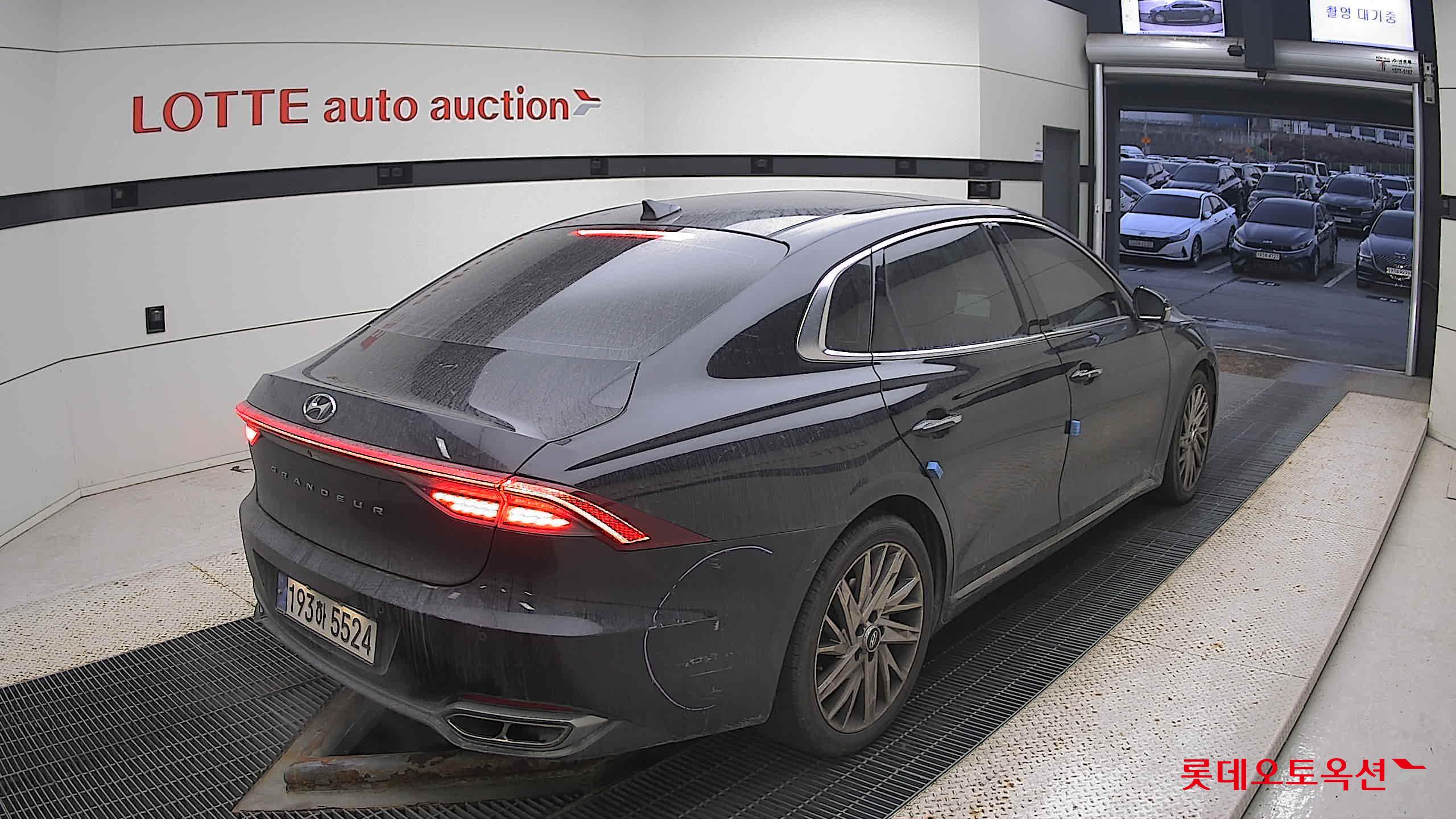 Hyundai Grandeur 2022 Midnight Black Pearl из Кореи, фото 4