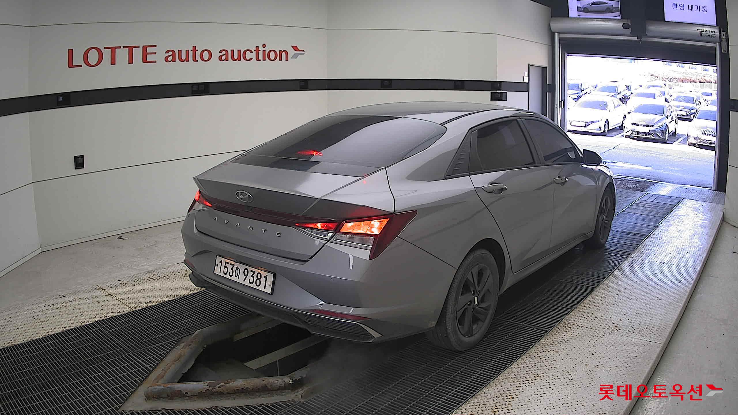 Hyundai Avante Hybrid 2021 Fluid Metal из Кореи, фото 4