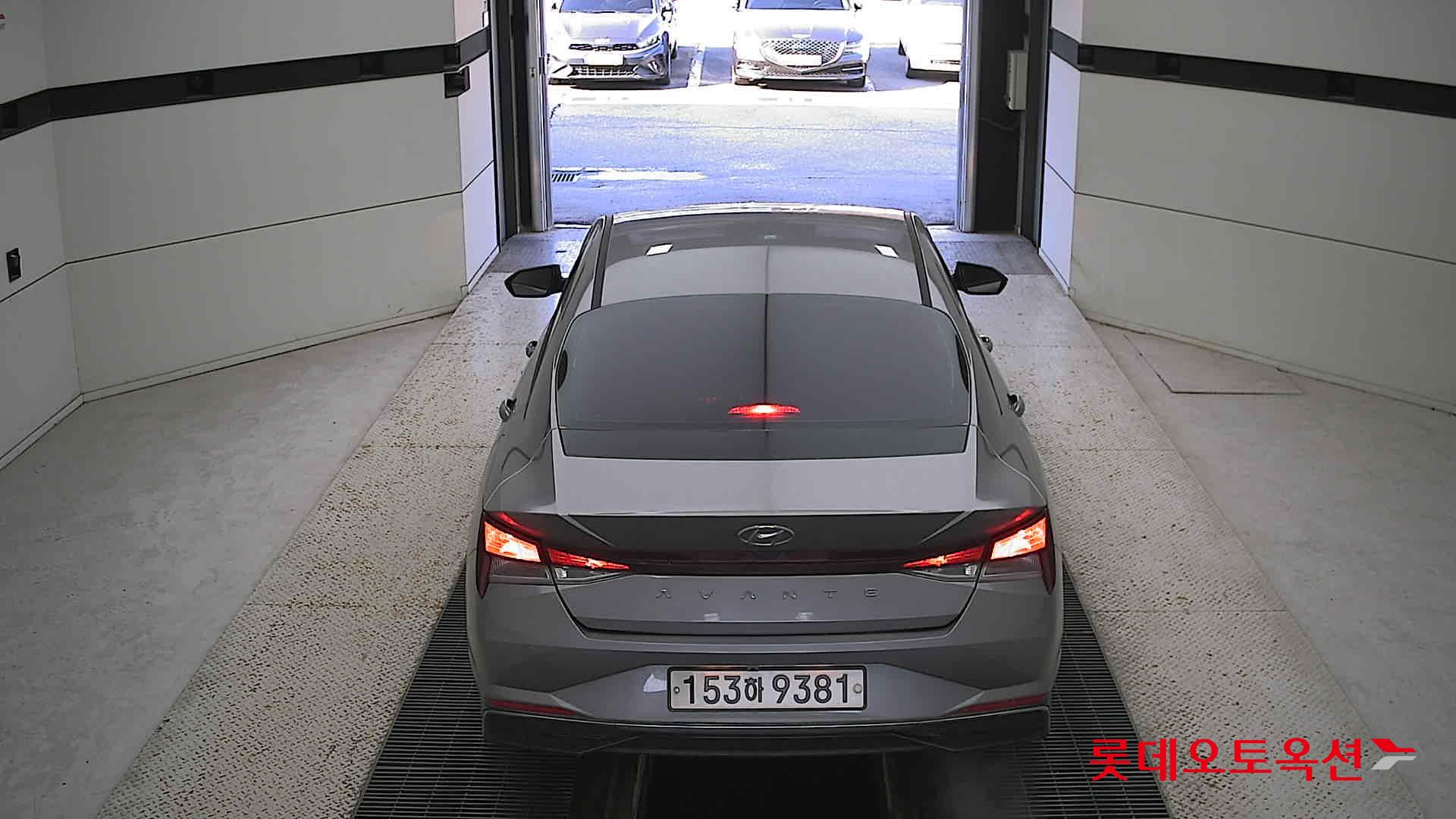 Hyundai Avante Hybrid 2021 Fluid Metal из Кореи, фото 5