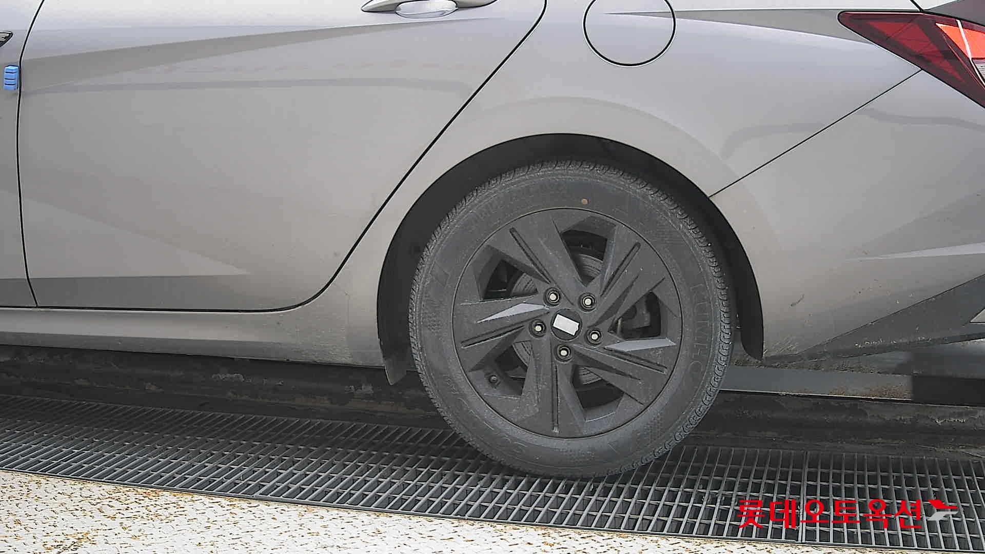 Hyundai Avante Hybrid id 3441775 из Кореи 22