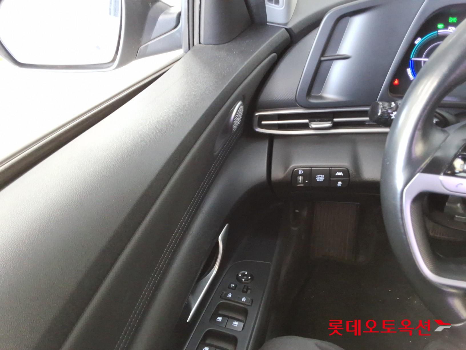 Hyundai Avante Hybrid id 3441775 из Кореи 28