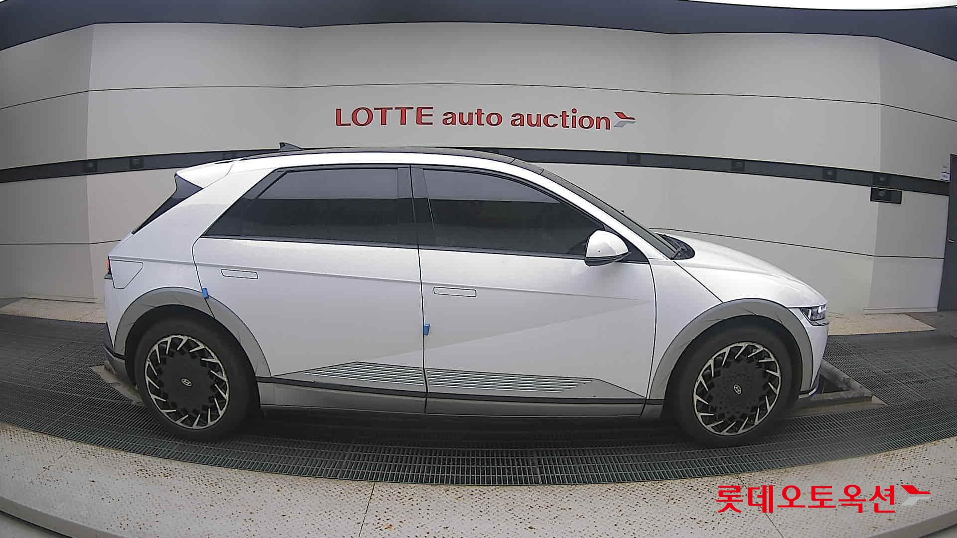 Hyundai IONIQ 5 2022 Atlas White из Кореи, фото 3