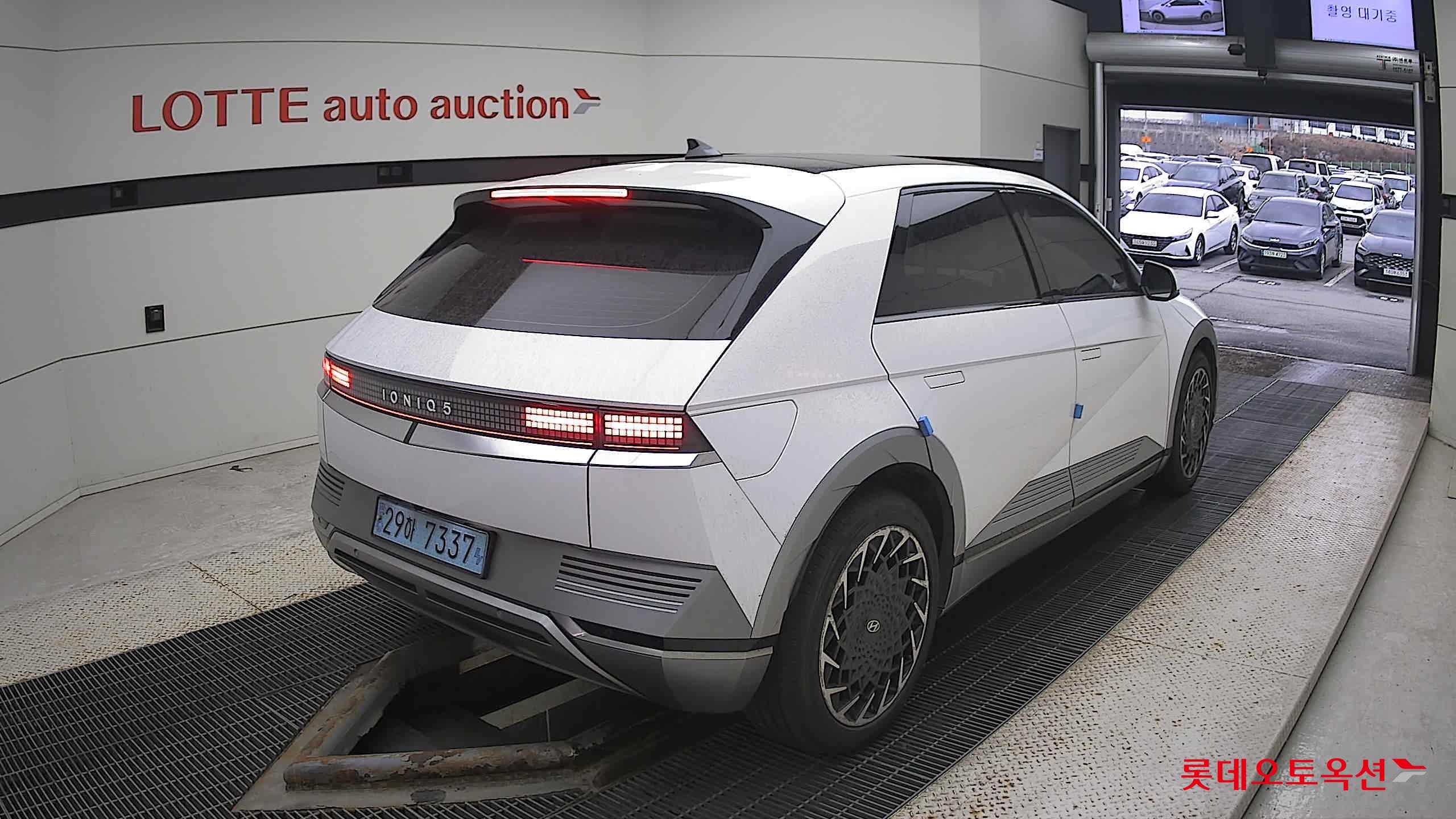 Hyundai IONIQ 5 2022 Atlas White из Кореи, фото 4