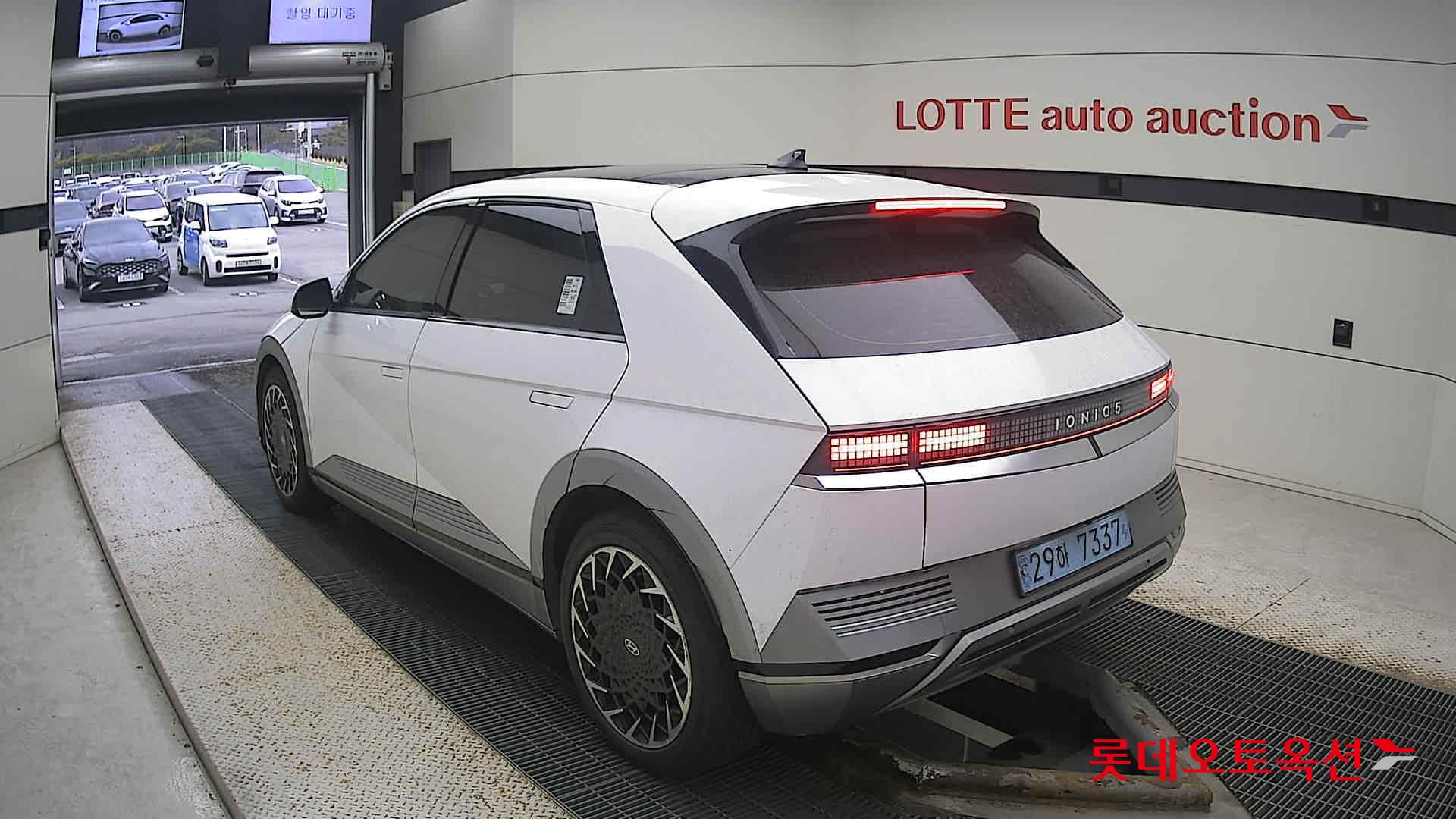 Hyundai IONIQ 5 2022 Atlas White из Кореи, фото 6