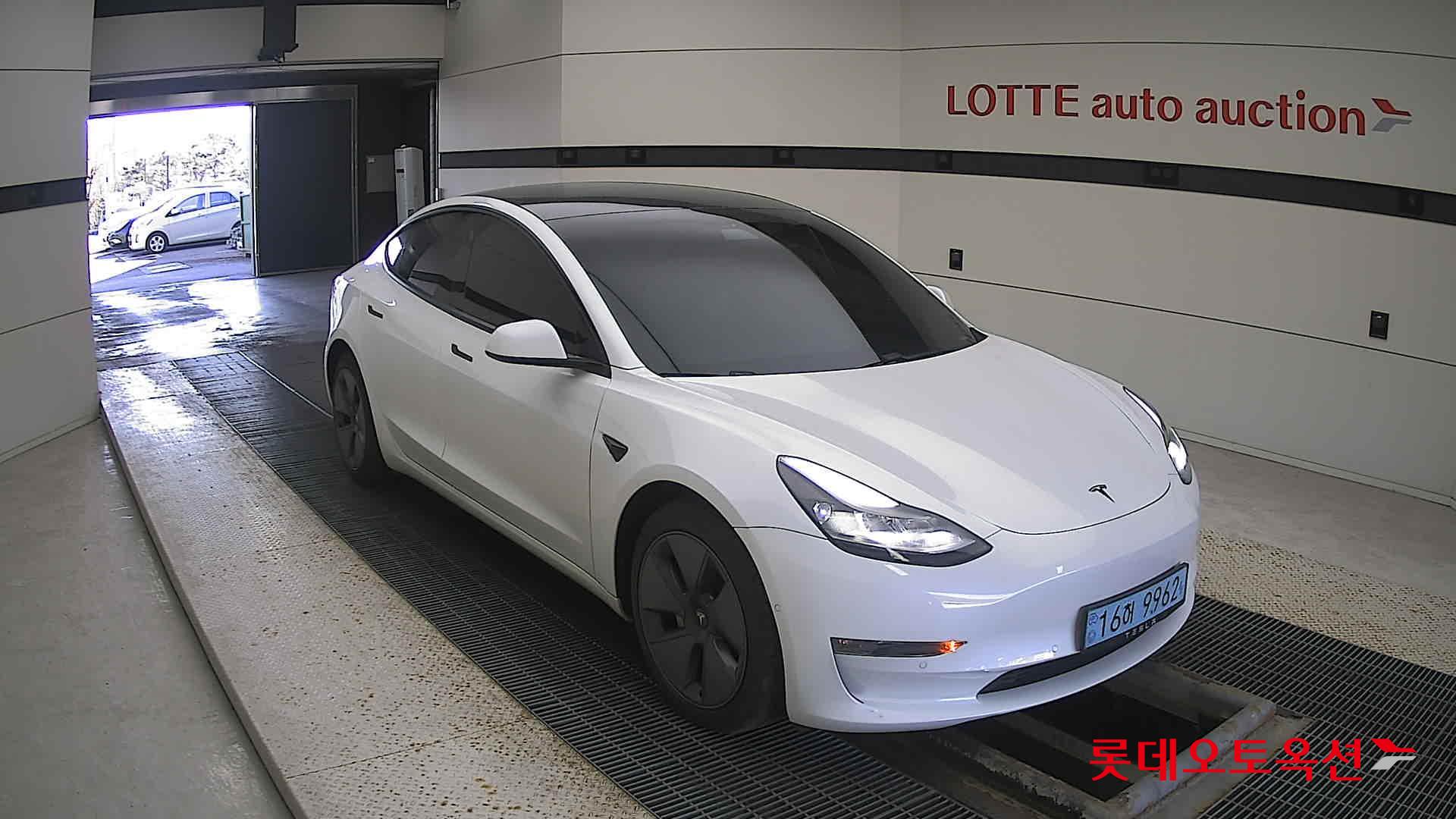 Tesla Model 3 Long Range 2021 Pearl White Multi-coat из Кореи, фото 2