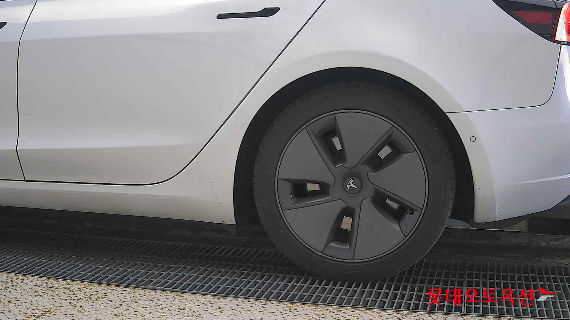 Tesla Model 3 Long Range id 3446784 из Кореи 22