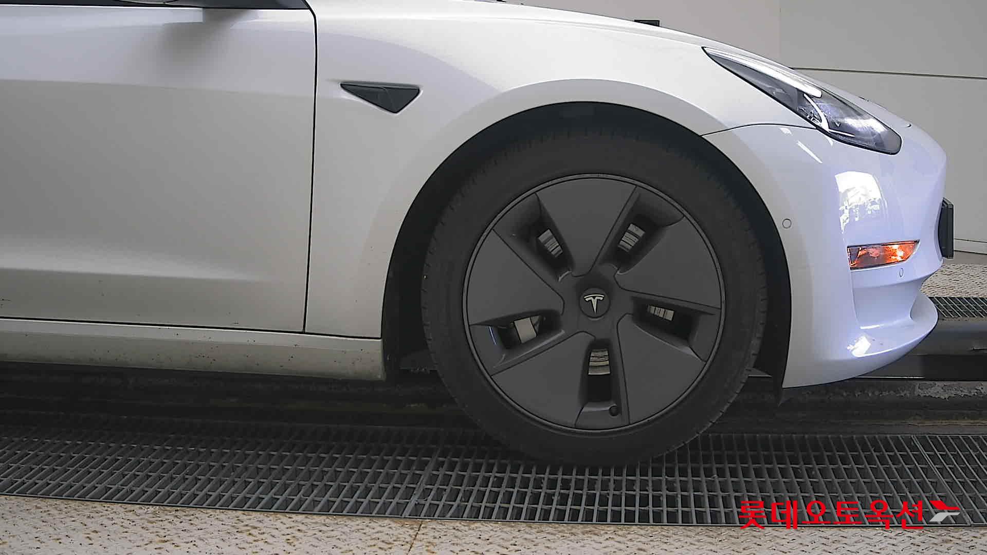 Tesla Model 3 Long Range id 3446784 из Кореи 23