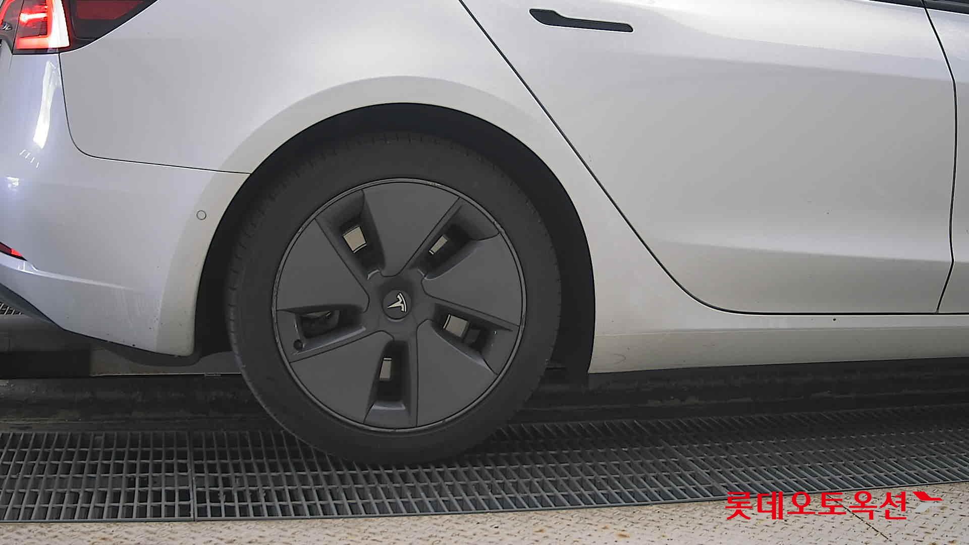 Tesla Model 3 Long Range id 3446784 из Кореи 24