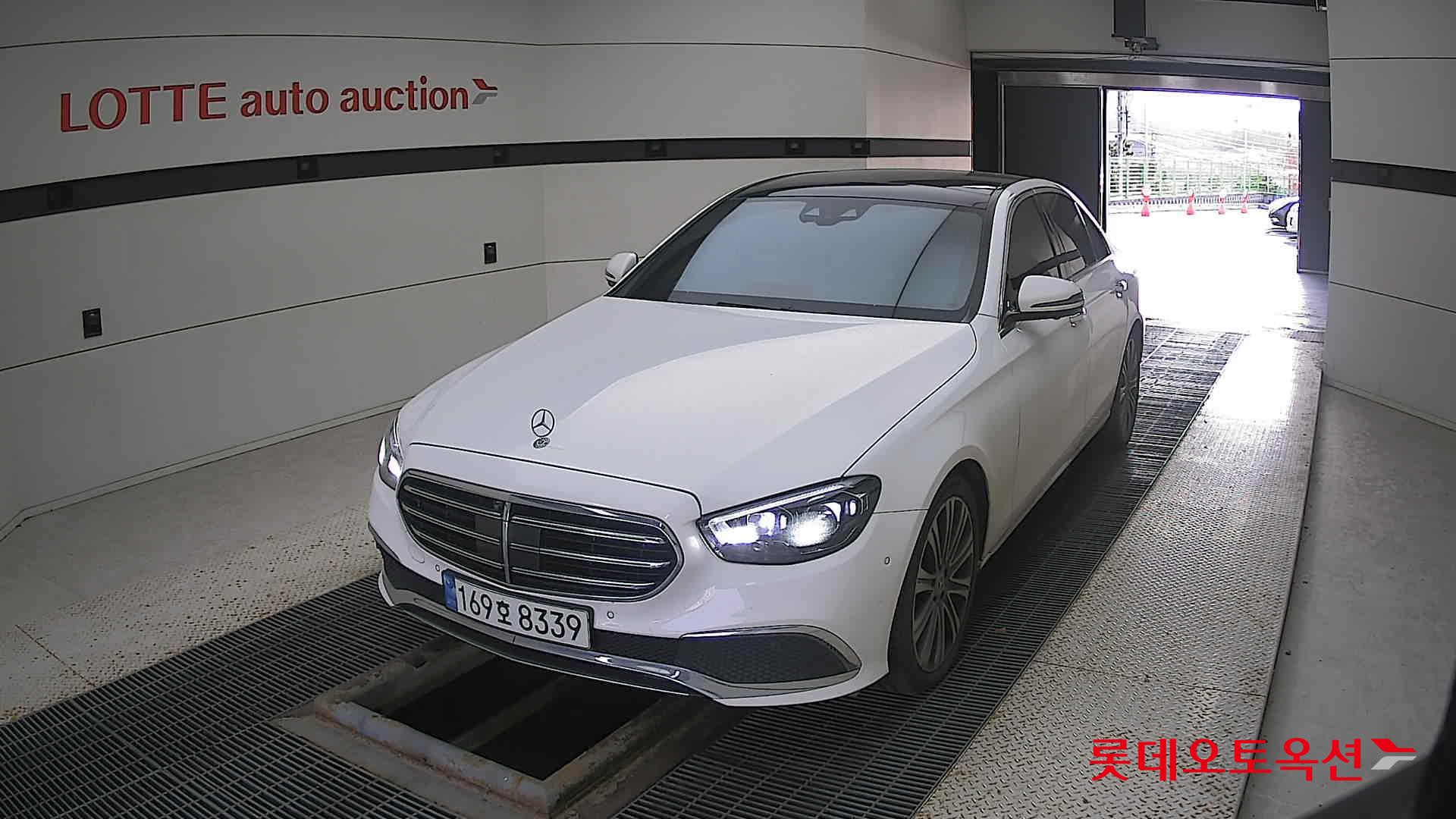 Mercedes-Benz Mercedes-Benz E450 4MATIC 2022 149-POLAR WHITE (BENZ) из Кореи