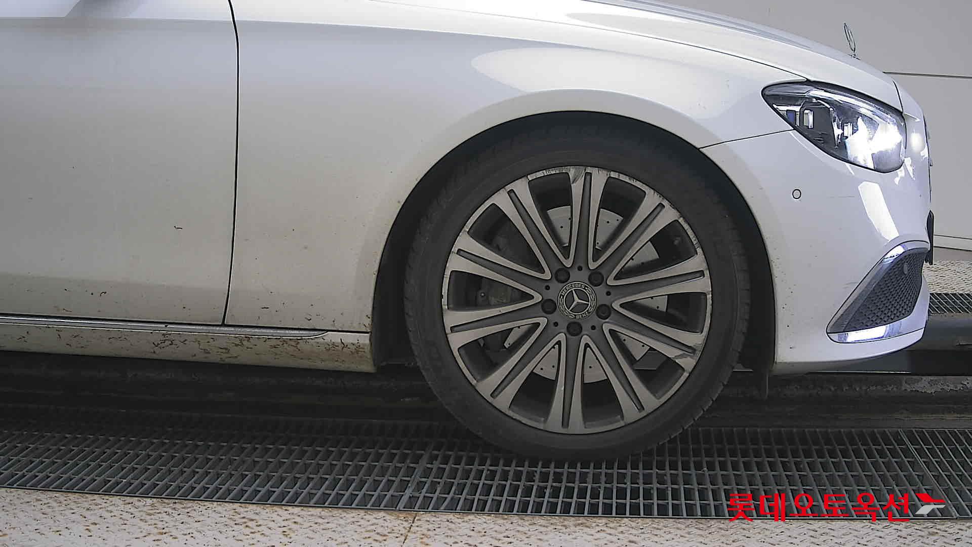 Mercedes-Benz Mercedes-Benz E450 4MATIC id 3441832 из Кореи 23