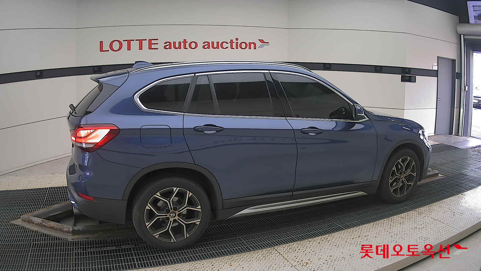 BMW  X1 xDrive18d id 3441830 из Кореи 18