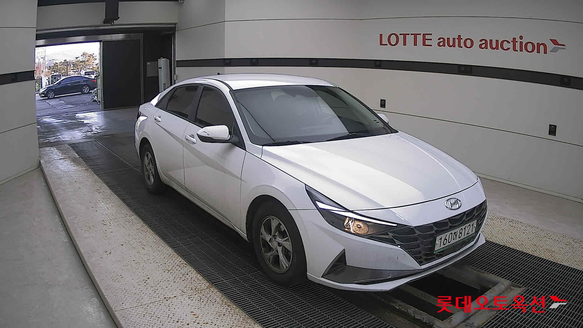 Hyundai Avante 2021 Polar White из Кореи, фото 2