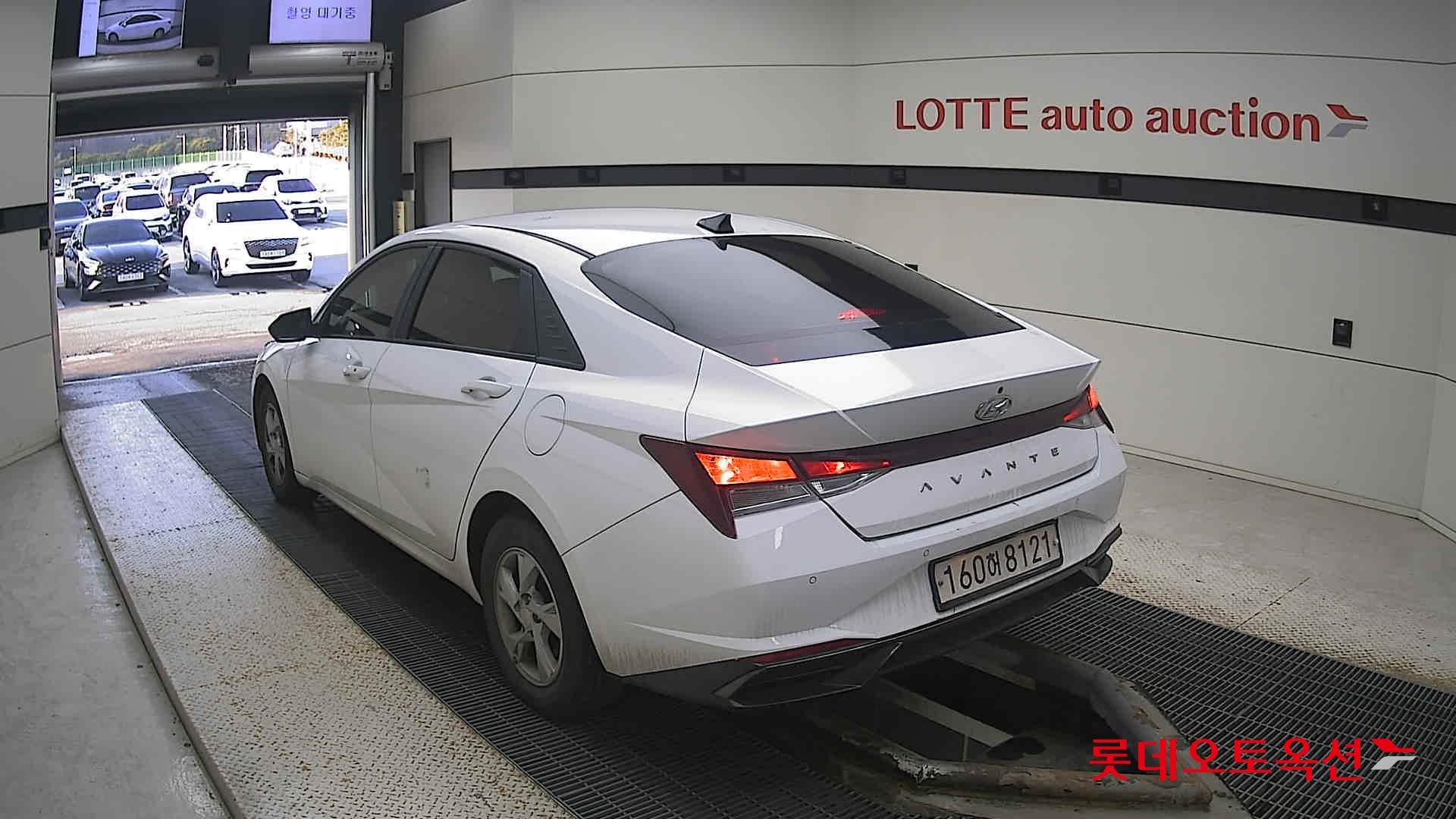 Hyundai Avante 2021 Polar White из Кореи, фото 6