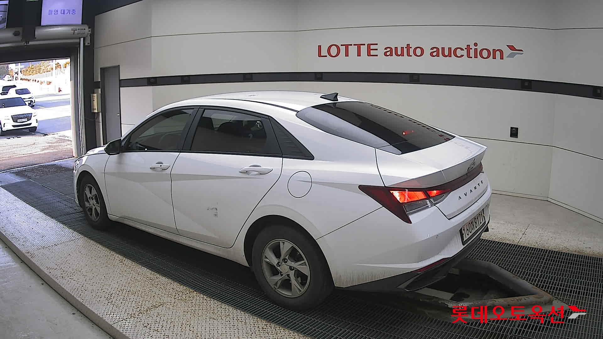 Hyundai Avante id 3471625 из Кореи 10