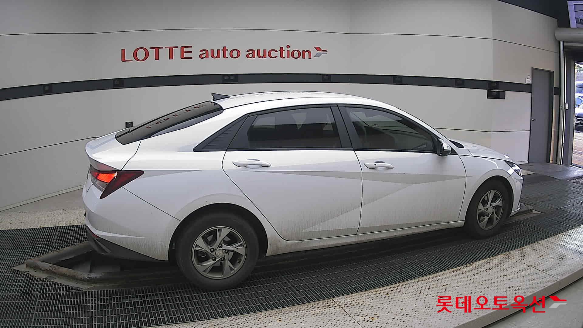 Hyundai Avante id 3471625 из Кореи 18