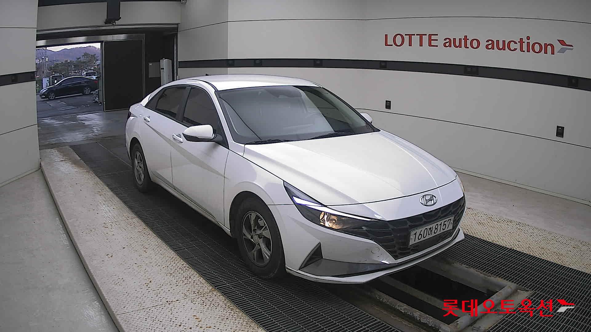 Hyundai Avante 2021 Polar White из Кореи, фото 2