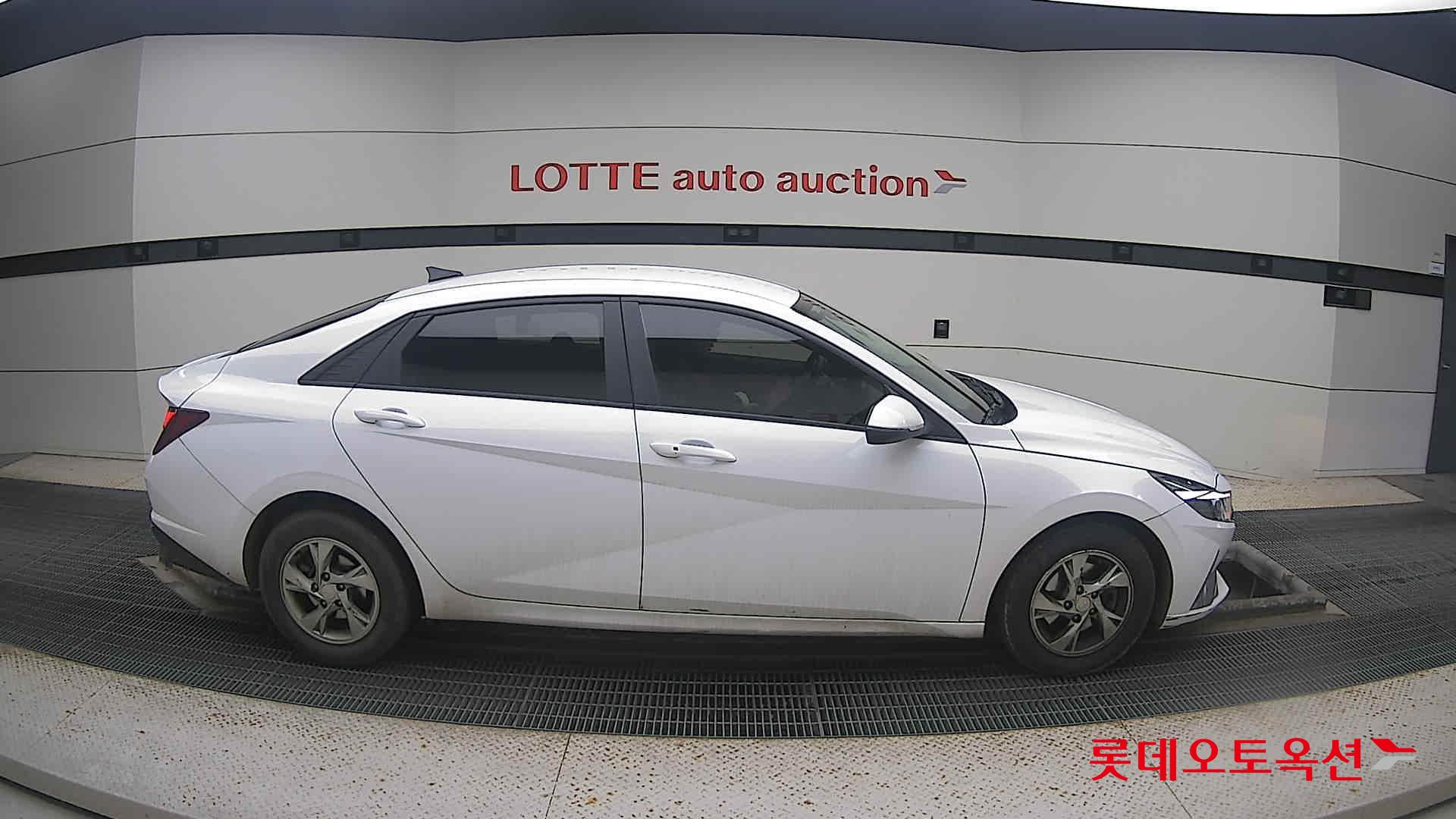 Hyundai Avante 2021 Polar White из Кореи, фото 3