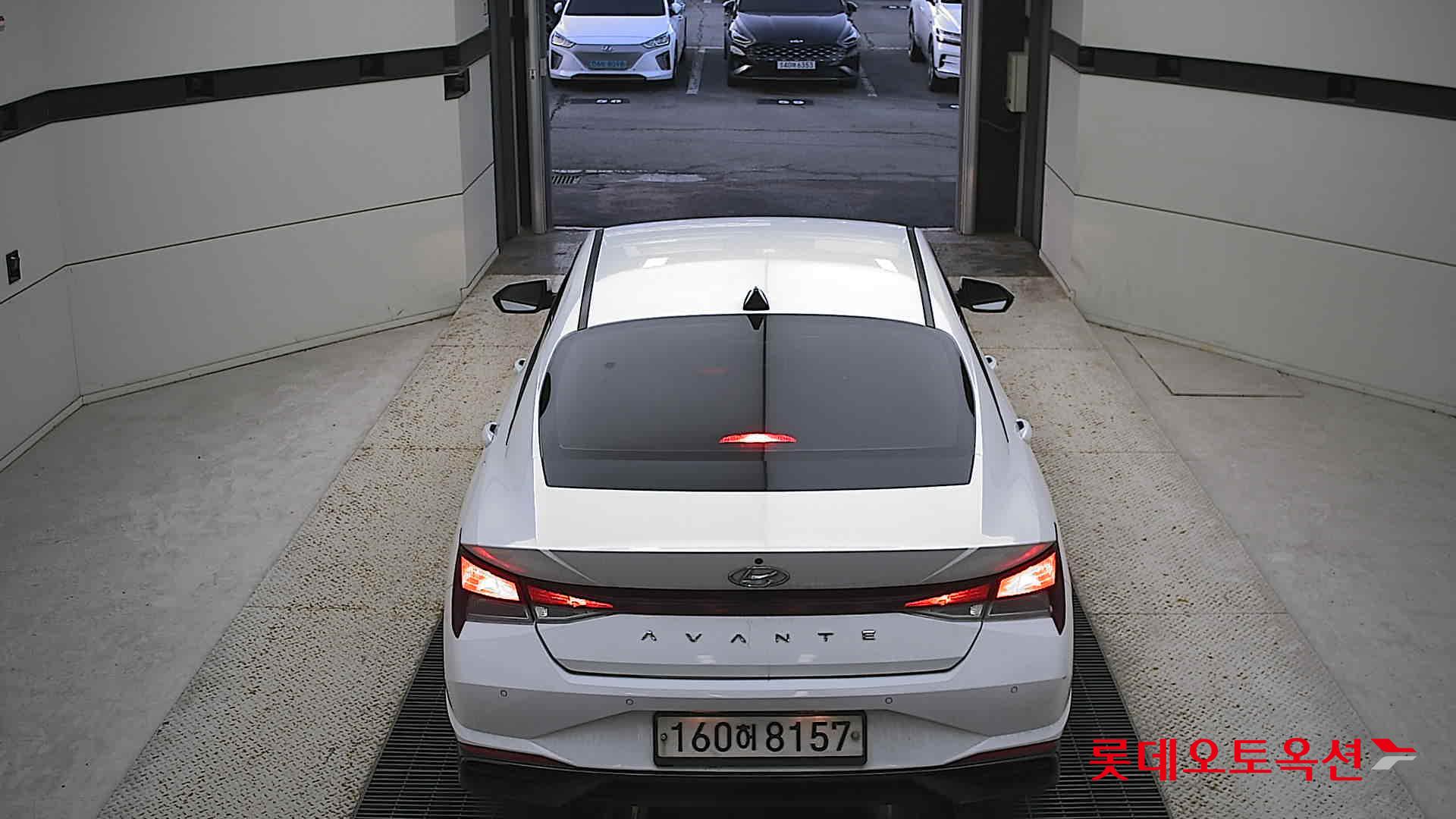 Hyundai Avante 2021 Polar White из Кореи, фото 5