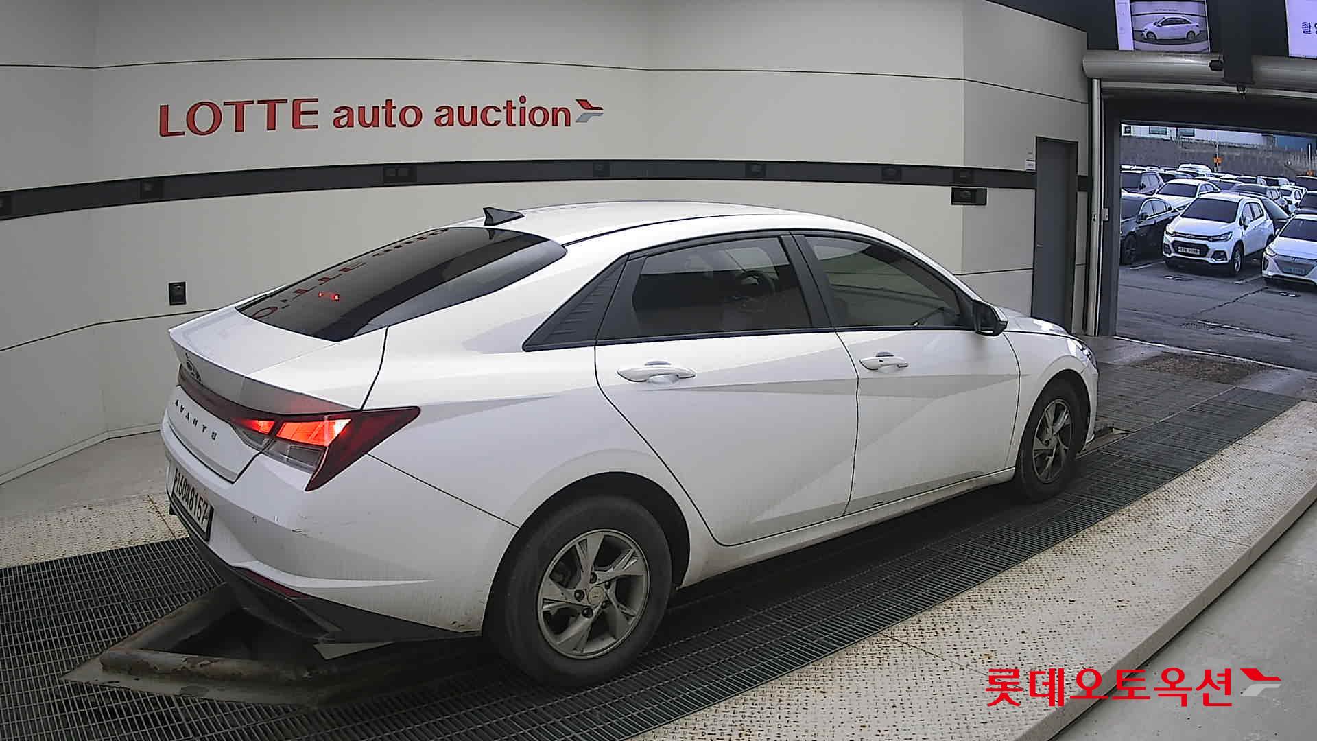 Hyundai Avante id 3471634 из Кореи 19