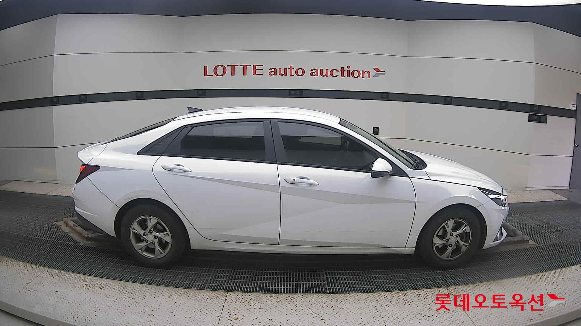 Hyundai Avante 2021 Polar White из Кореи, фото 3