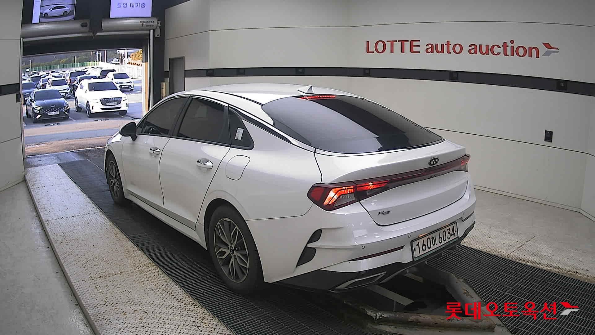 Kia K5 2021 Snow White Pearl (optional) из Кореи, фото 6