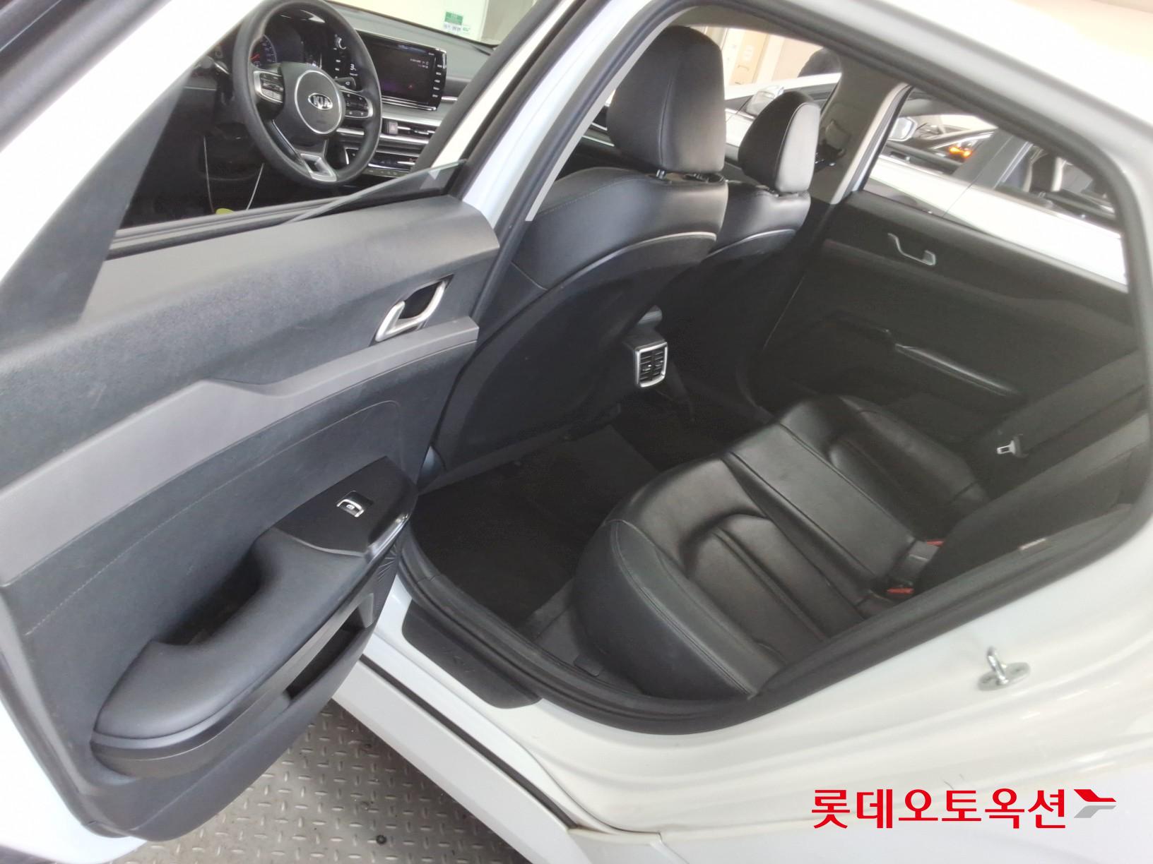 Kia K5 id 3471549 из Кореи 36