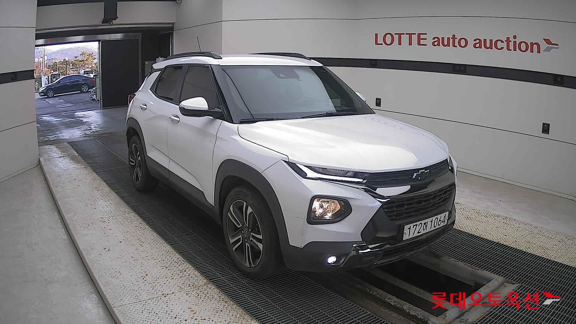 Korea G M TrailBlazer 1.35 Turbo FWD 2023 Snow White Pearl (optional) из Кореи, фото 2